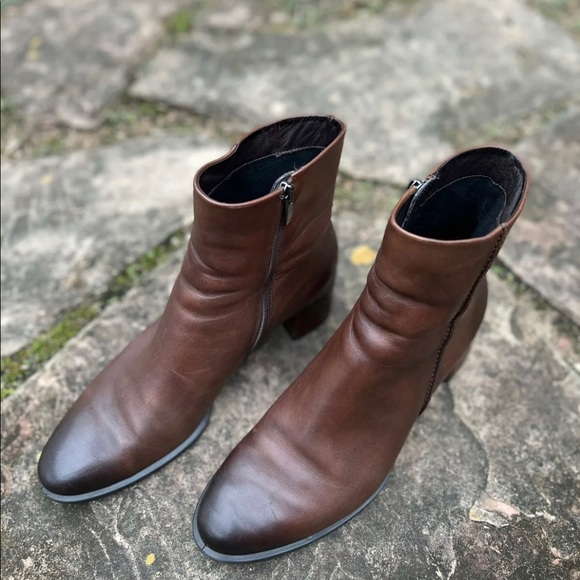 Ecco Shape 35 Block Ankle Boots Cognac 